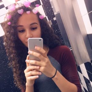 Meet your Posher, Breanna